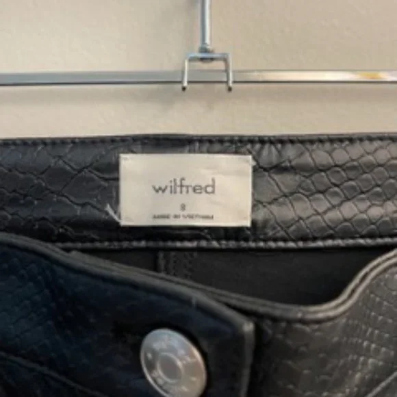 ARITZIA, High Waisted Vegan Leather Python Pants, The Melina Pants, Wilfred - Picture 6 of 7